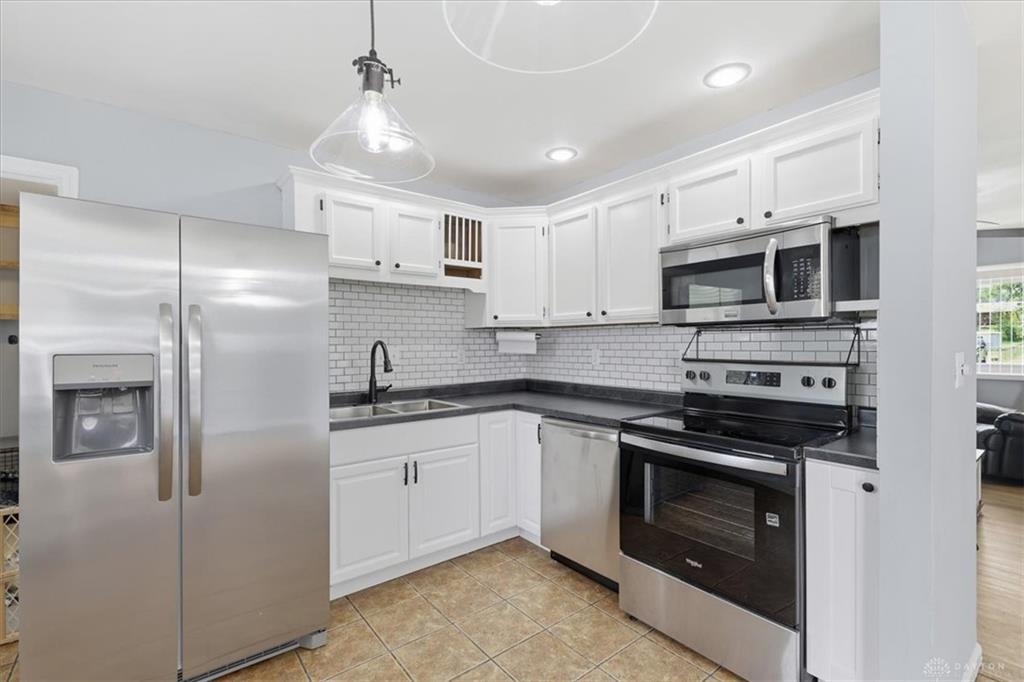 2531 Allenby Property Photo 13