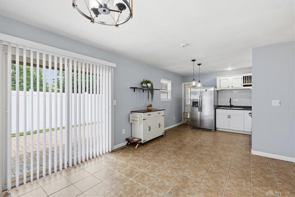 2531 Allenby Property Photo 15