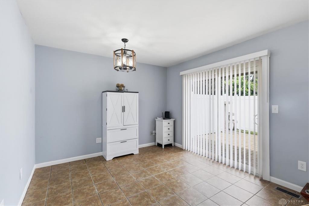 2531 Allenby Property Photo 16