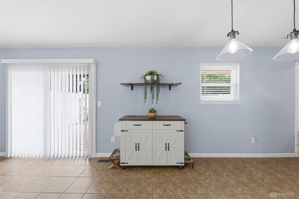 2531 Allenby Property Photo 17