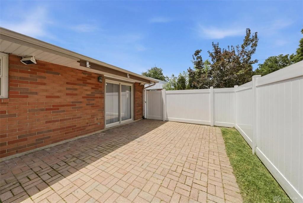 2531 Allenby Property Photo 31