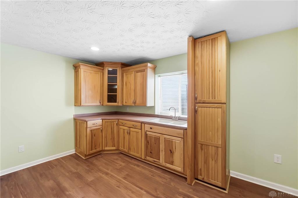 2500 Saint Anne Property Photo 43