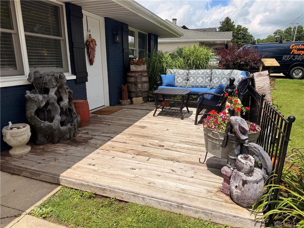 603 Park Property Photo 3