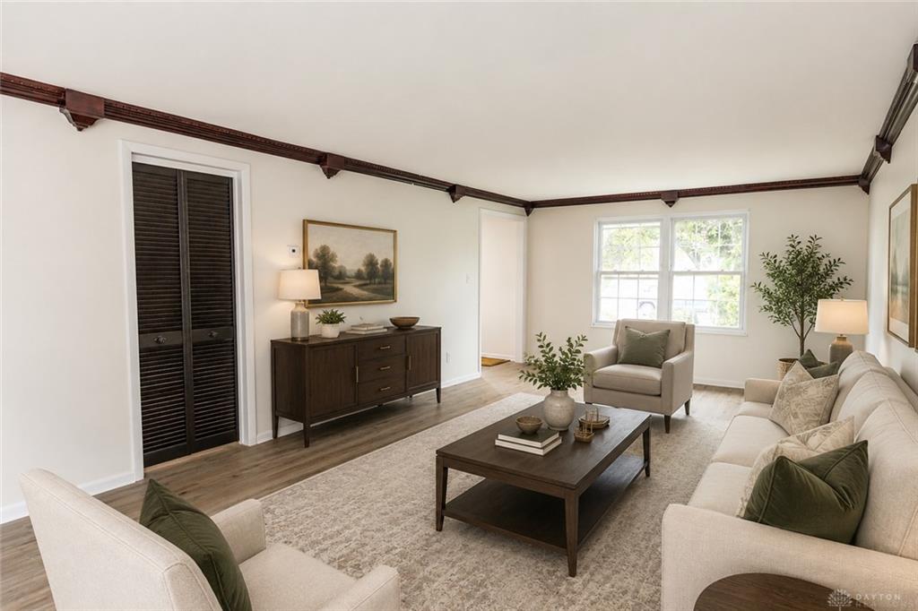 2943 Imperial Property Photo 7