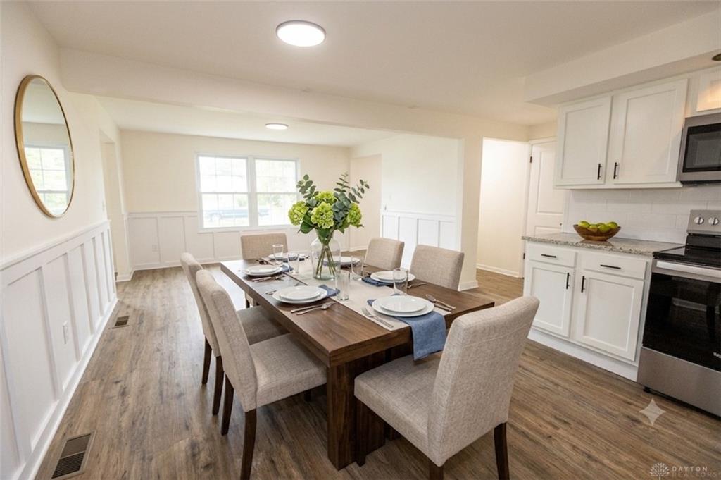 2943 Imperial Property Photo 10