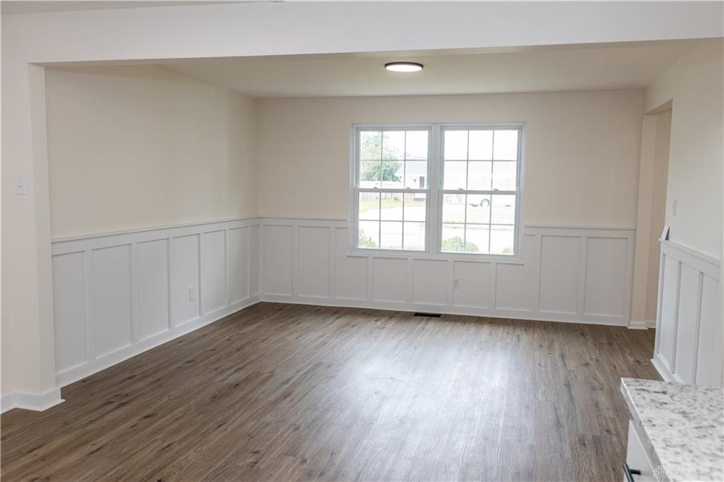 2943 Imperial Property Photo 11