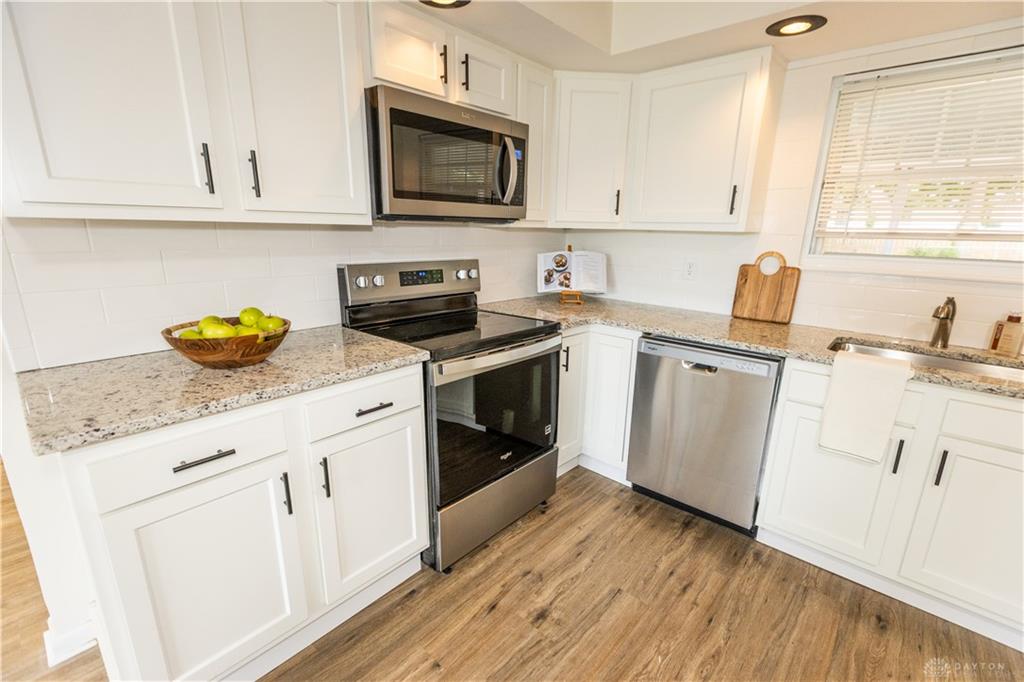 2943 Imperial Property Photo 12