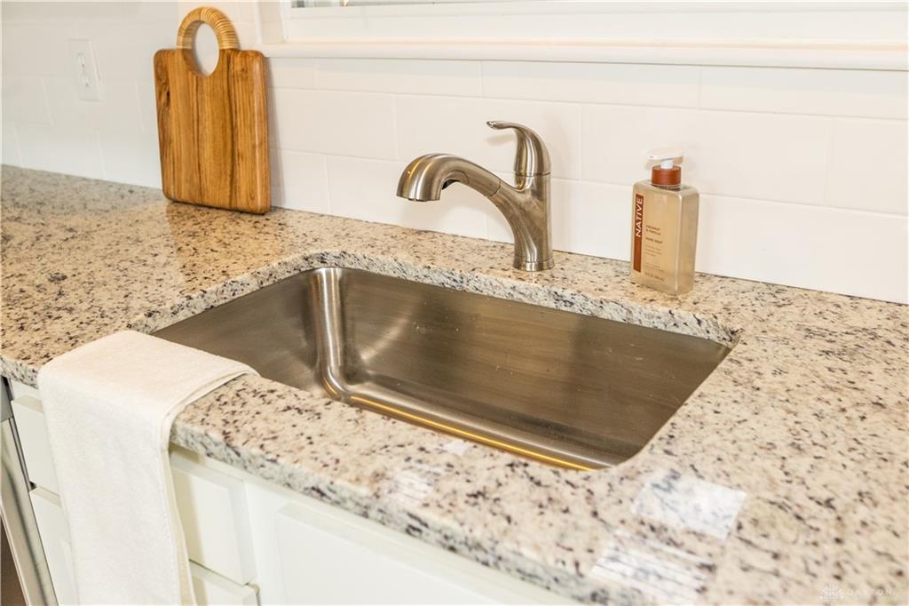 2943 Imperial Property Photo 14