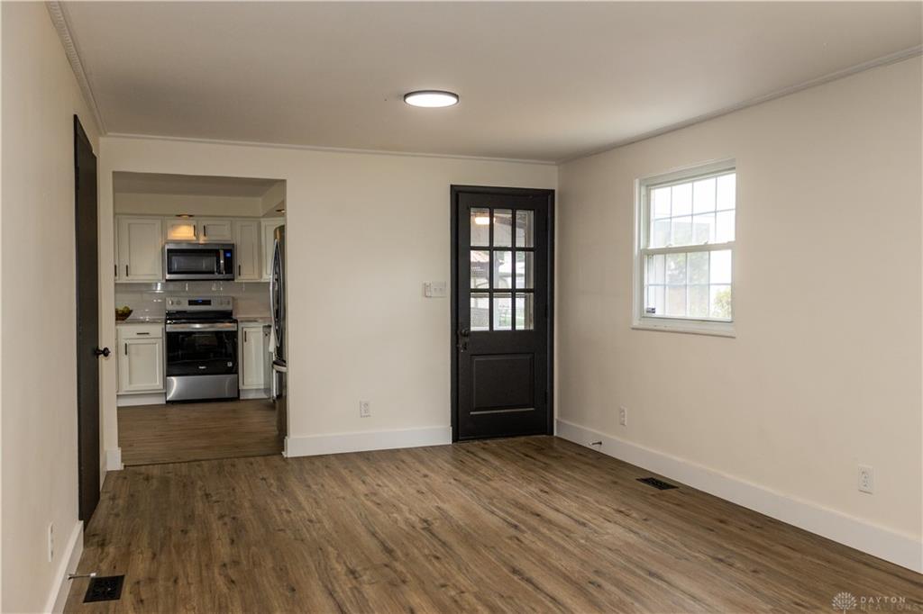 2943 Imperial Property Photo 17