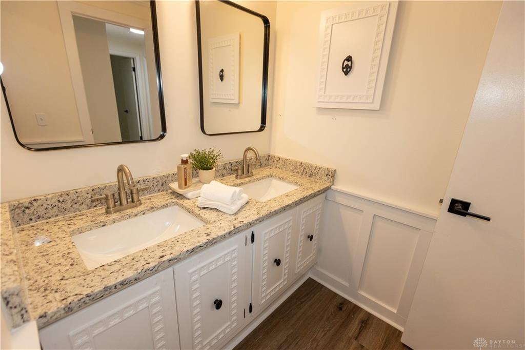 2943 Imperial Property Photo 26