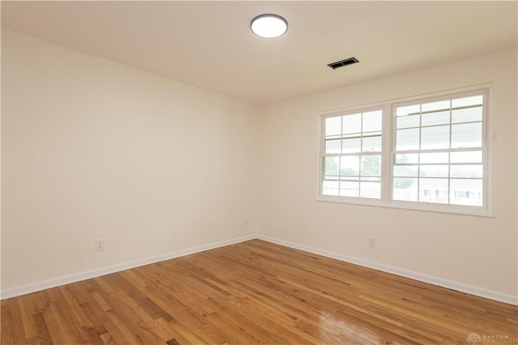 2943 Imperial Property Photo 31