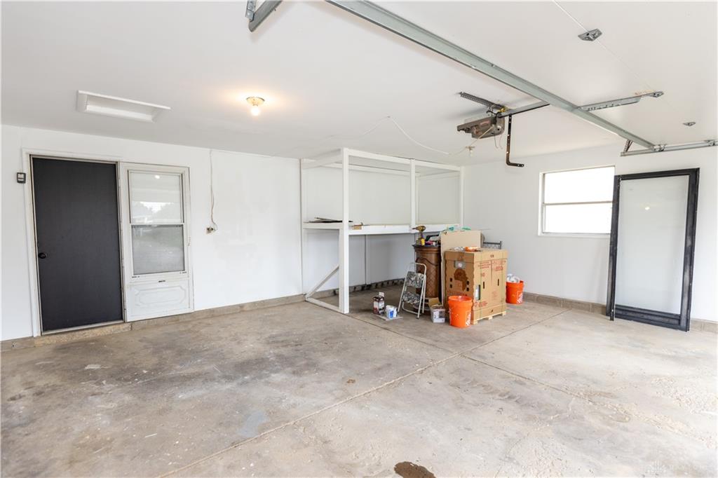 2943 Imperial Property Photo 35