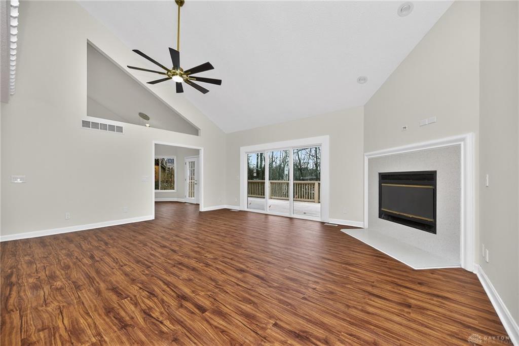 811 Wind Bluff Property Photo 10
