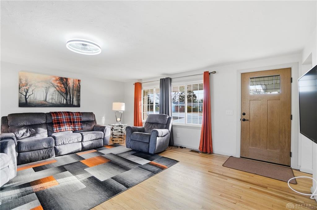 1044 Whitestone Property Photo 6