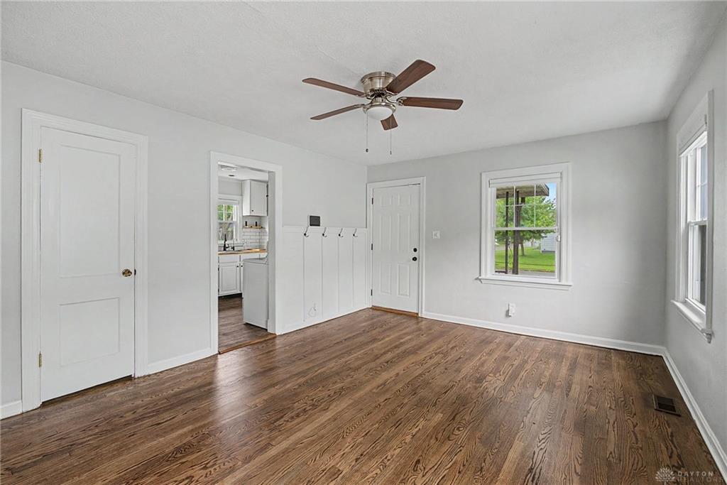 2901 Lansing Property Photo 14