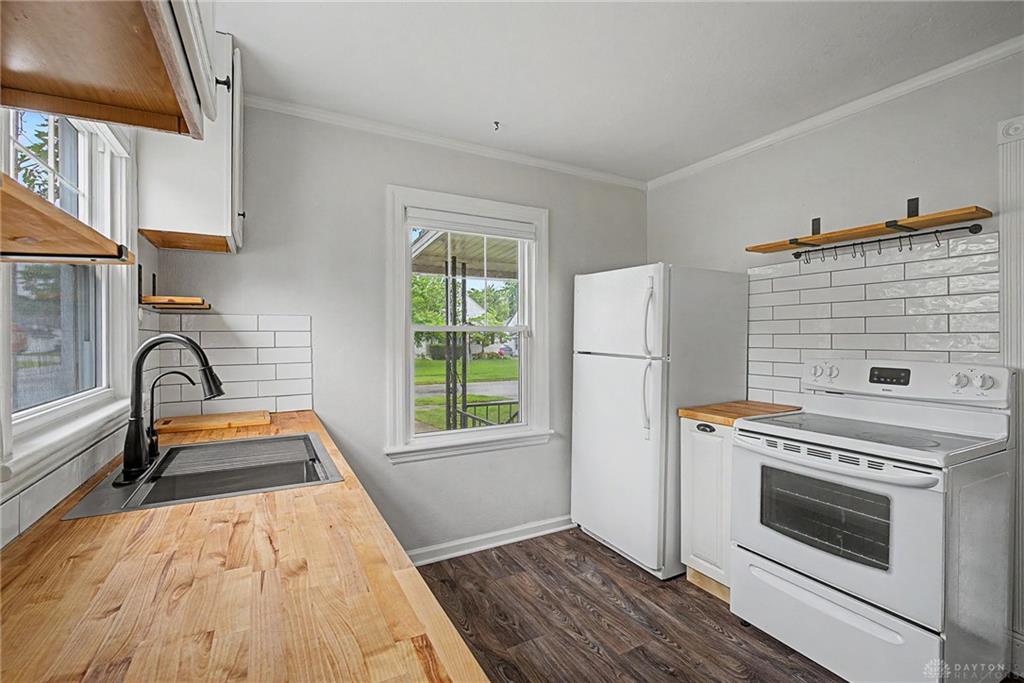 2901 Lansing Property Photo 16