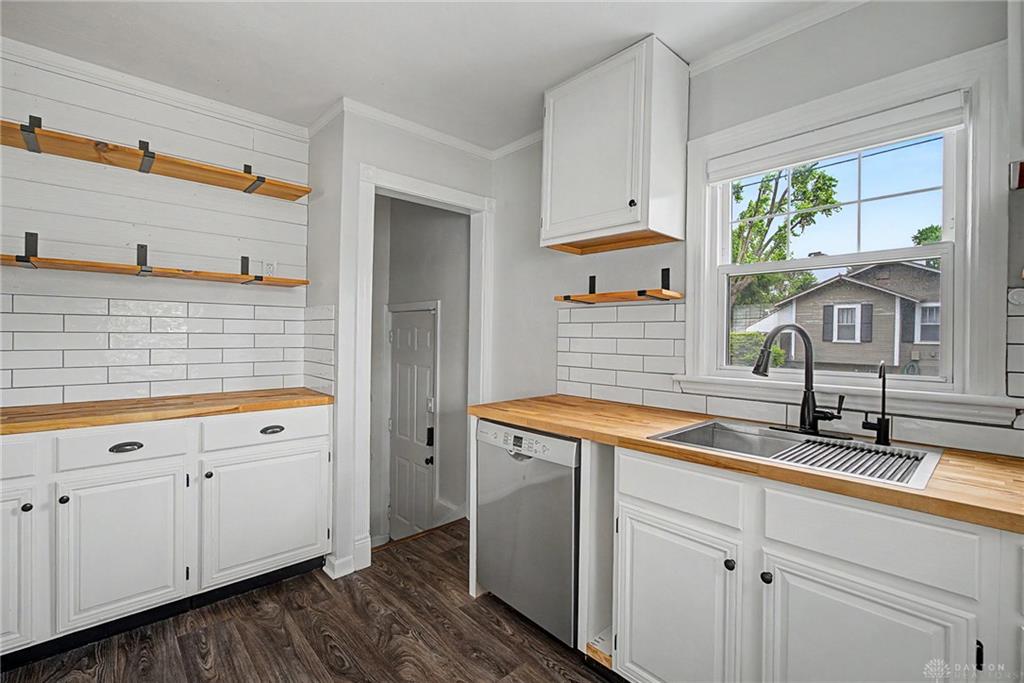 2901 Lansing Property Photo 18