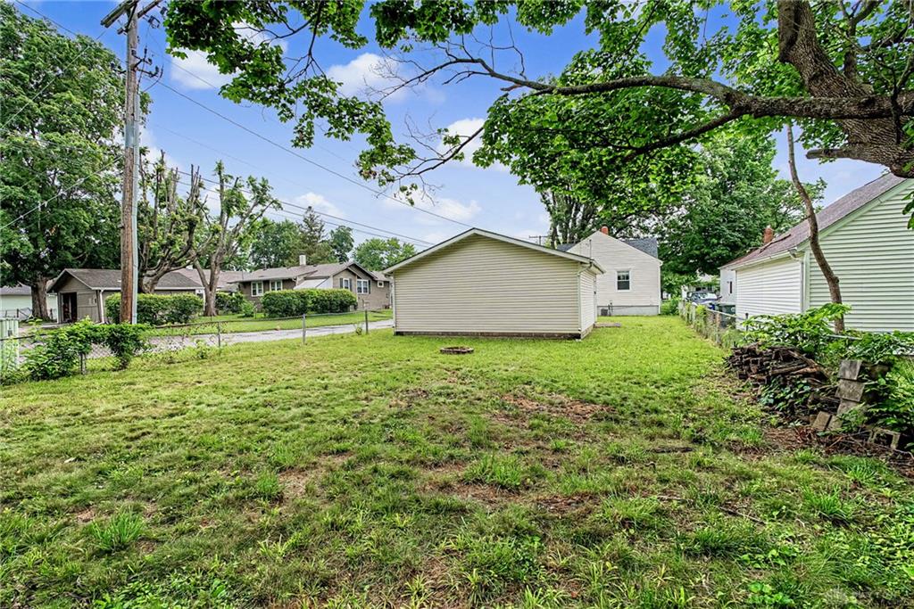 2901 Lansing Property Photo 27
