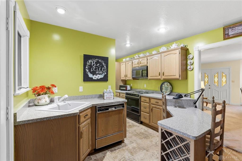 129 Outerview Property Photo 7