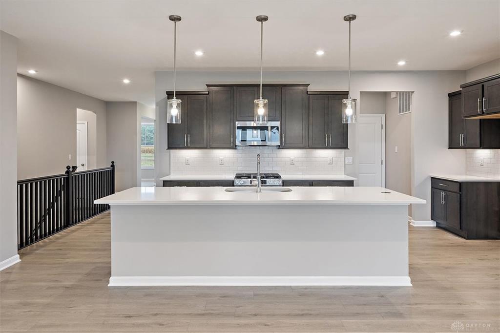 407 Winters Property Photo 3