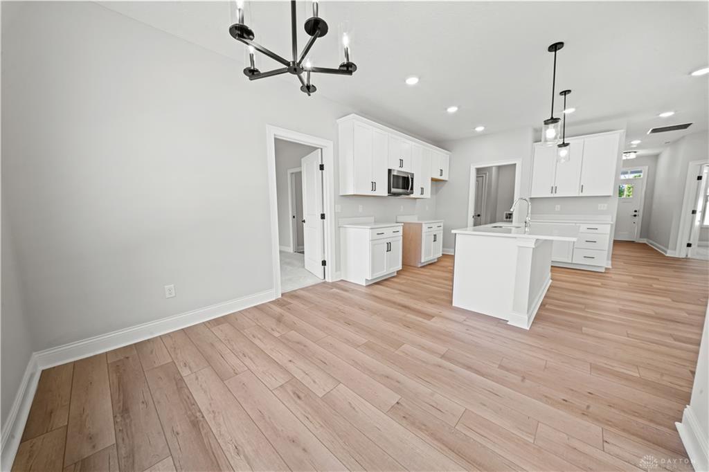 10015 Charlotte Property Photo 5