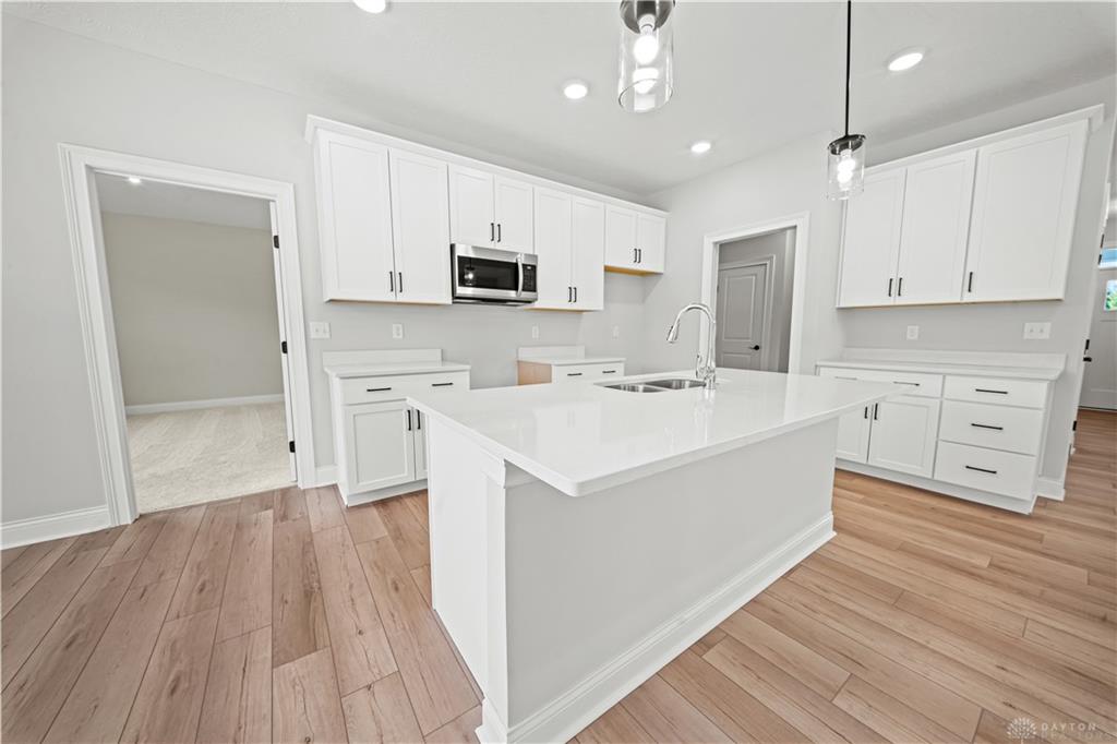10015 Charlotte Property Photo 7