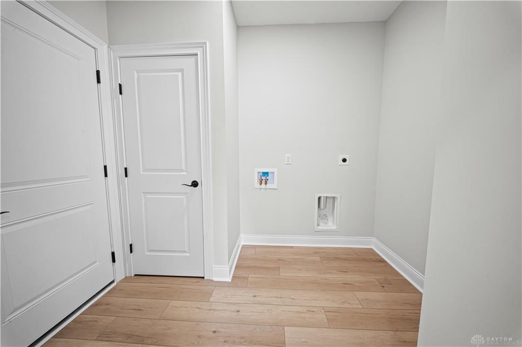 10015 Charlotte Property Photo 10