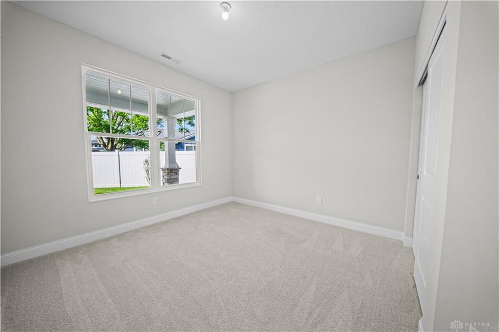 10015 Charlotte Property Photo 11