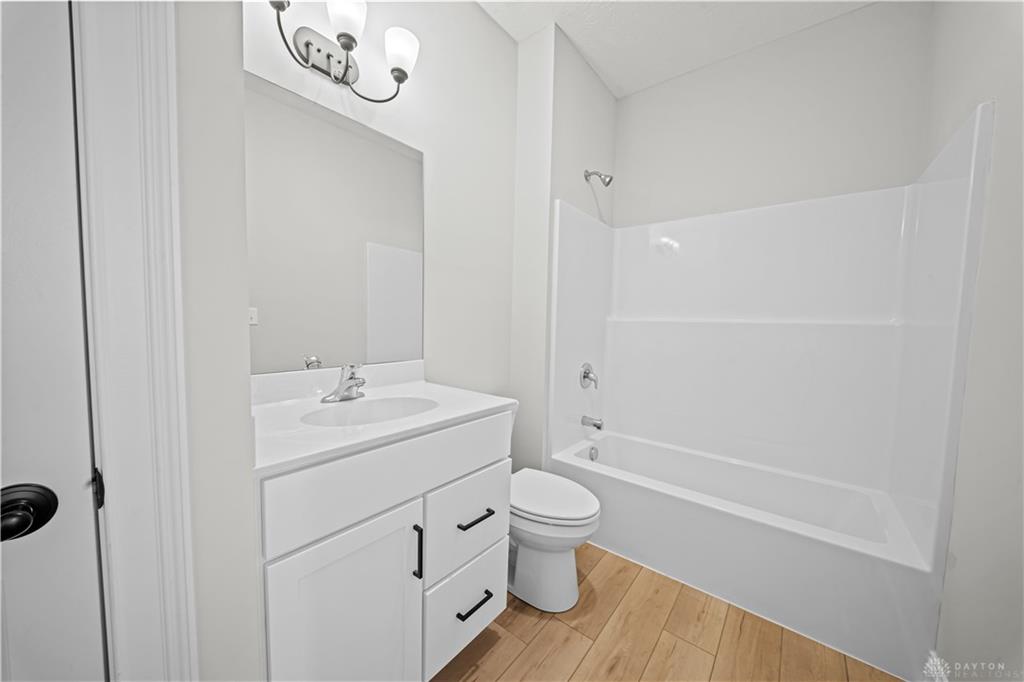 10015 Charlotte Property Photo 13