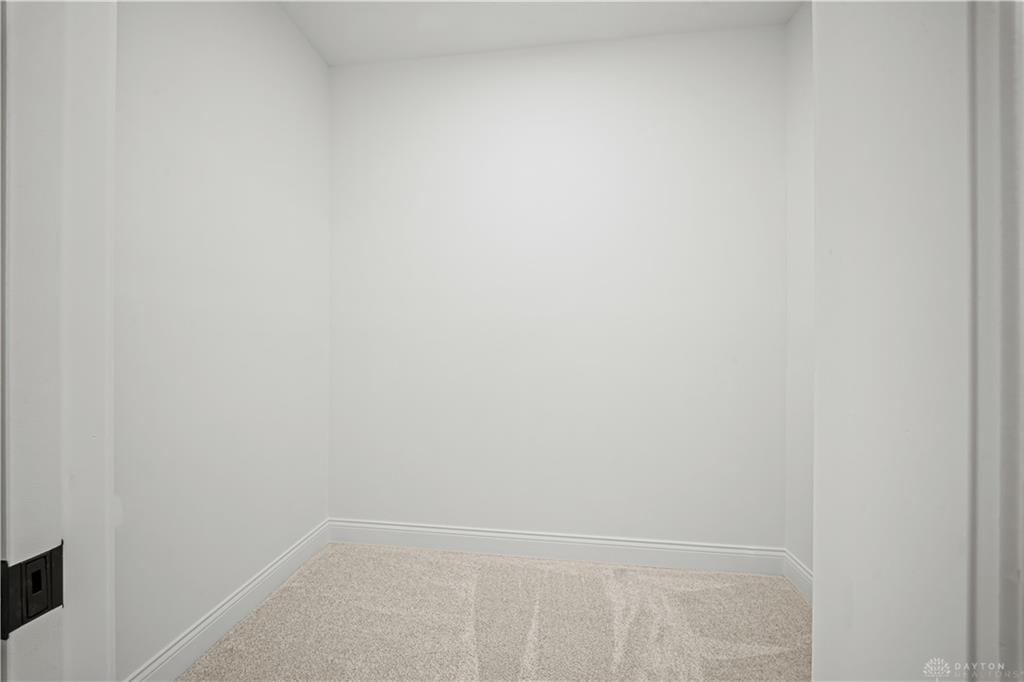 10015 Charlotte Property Photo 19