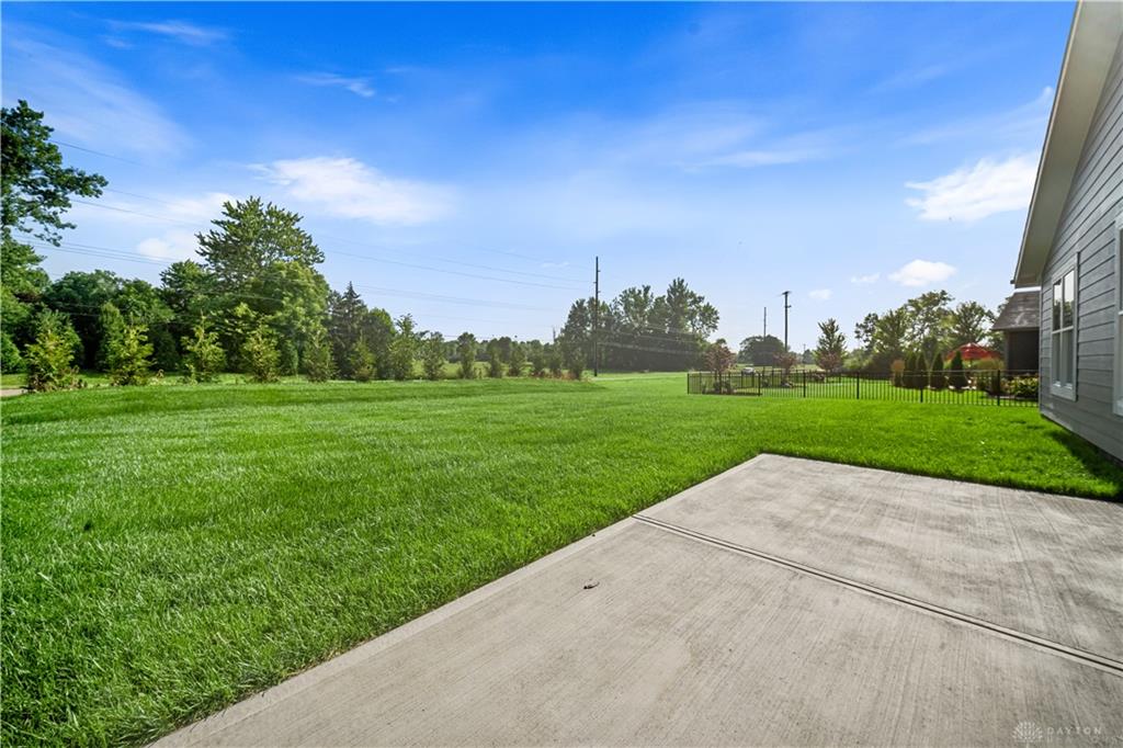 10015 Charlotte Property Photo 24