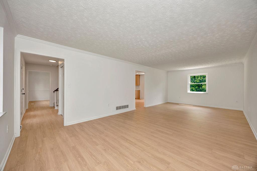7764 Rolling Meadows Property Photo 8