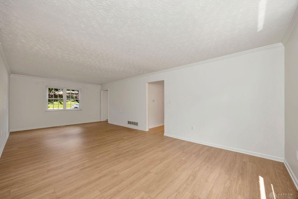 7764 Rolling Meadows Property Photo 9