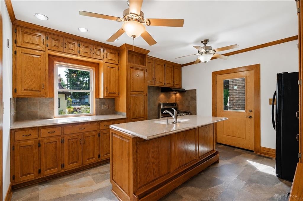 220 Central Property Photo 24