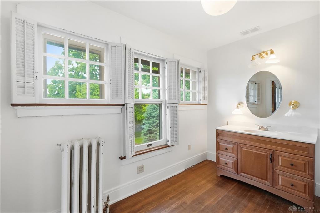 220 Central Property Photo 40