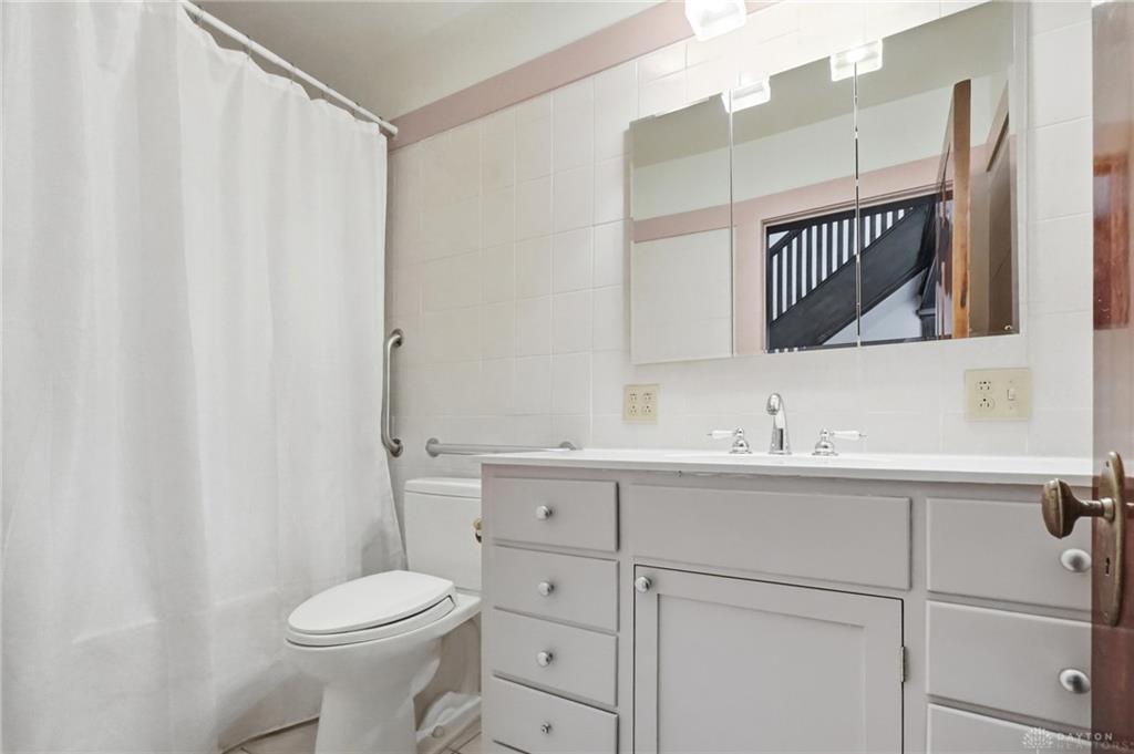 220 Central Property Photo 53