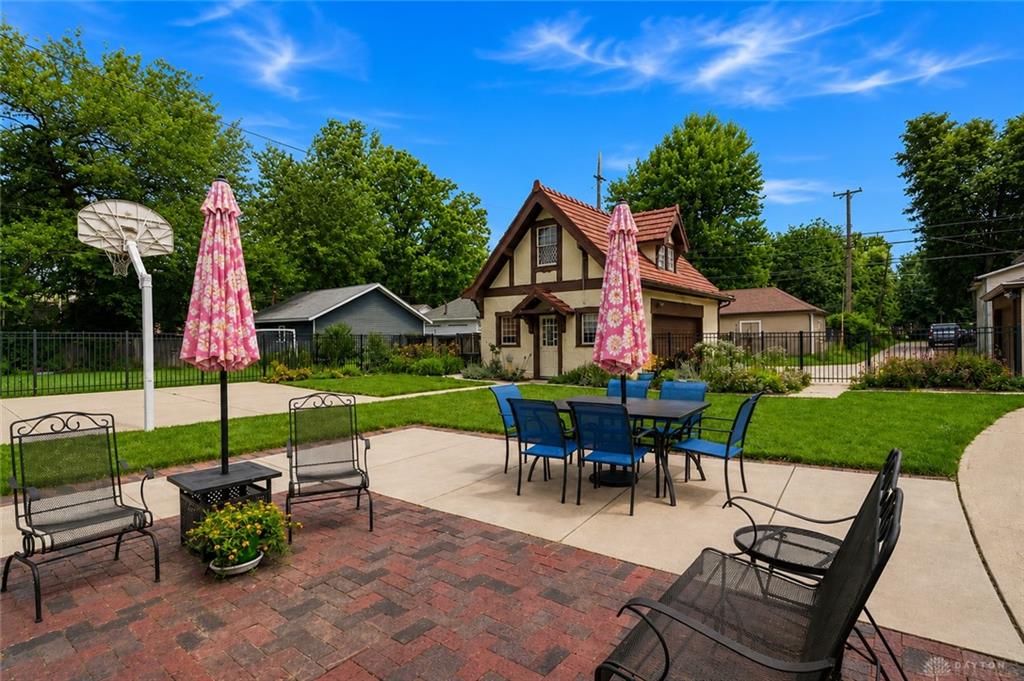 220 Central Property Photo 65