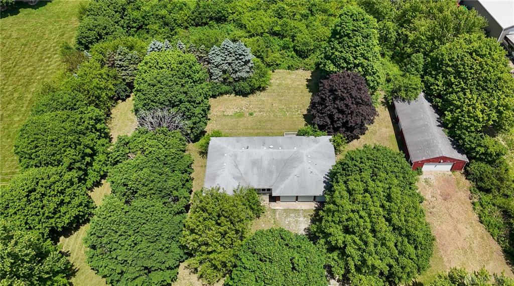 8833 E State Route 41 Property Photo 4