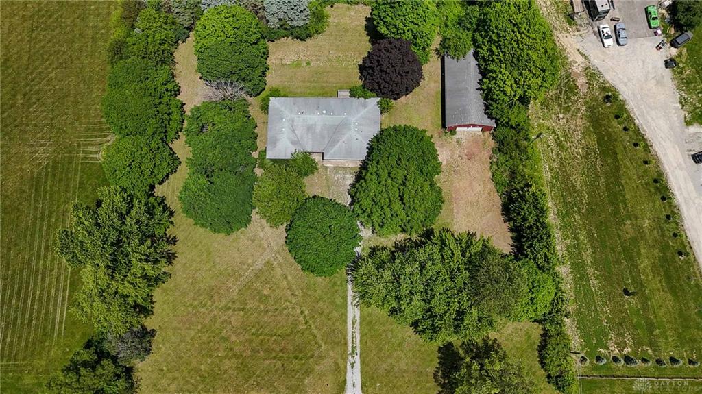 8833 E State Route 41 Property Photo 5