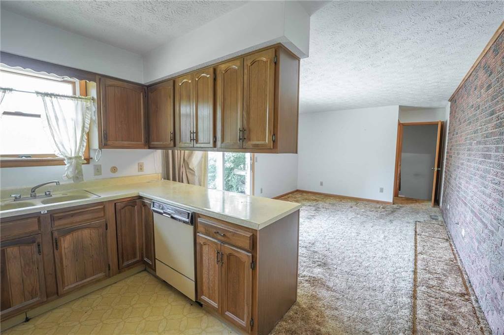 8833 E State Route 41 Property Photo 17