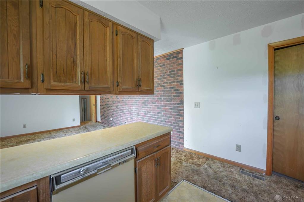 8833 E State Route 41 Property Photo 19
