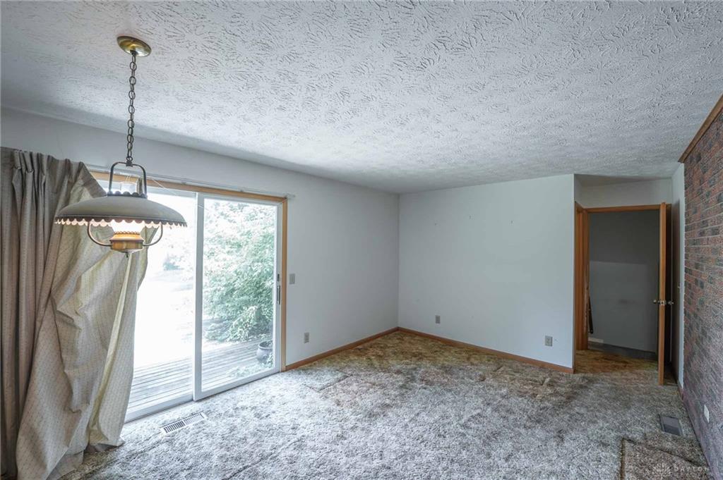 8833 E State Route 41 Property Photo 20