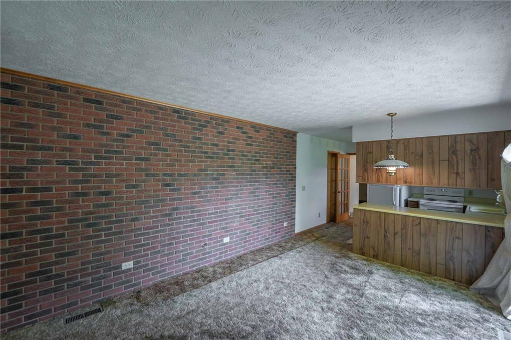 8833 E State Route 41 Property Photo 21