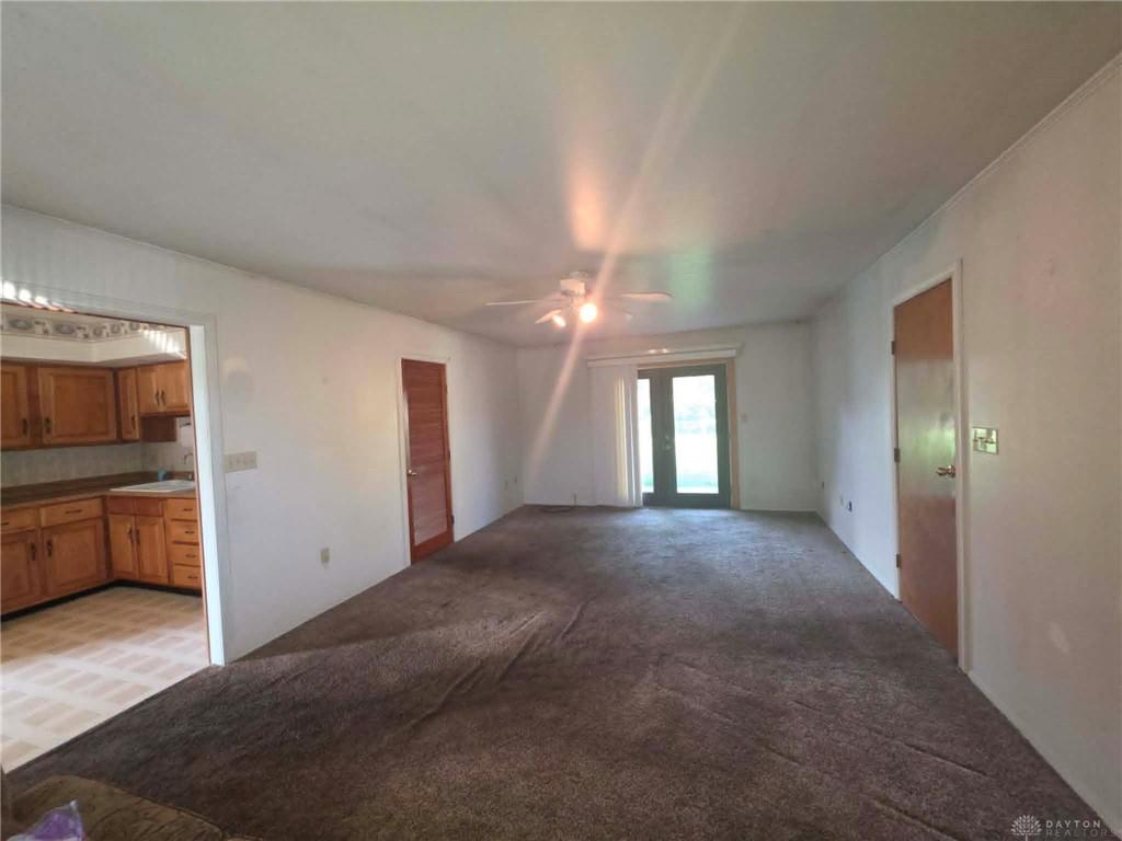 519 Sheets Property Photo 9