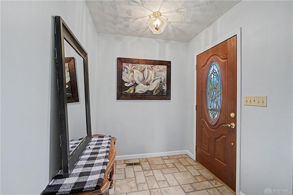 550 Unger Property Photo 7