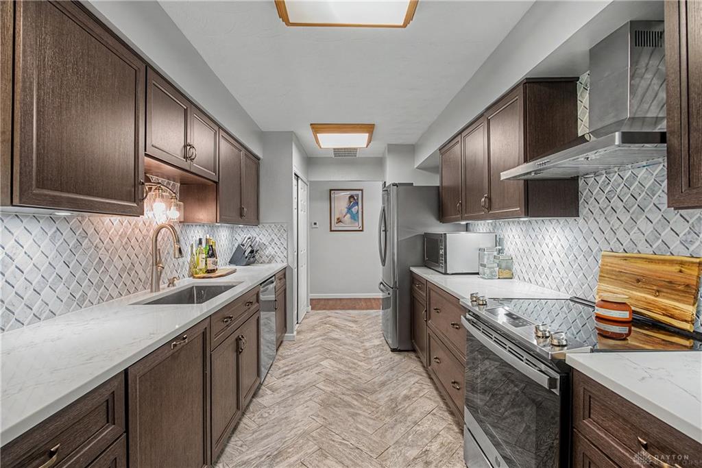 550 Unger Property Photo 17