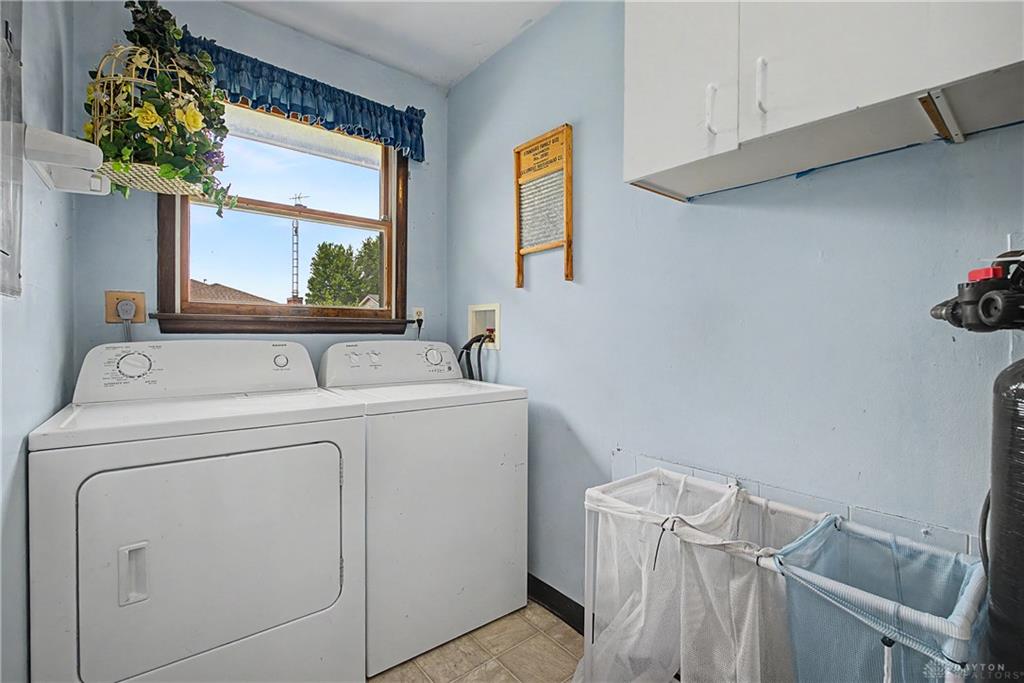 550 Unger Property Photo 26