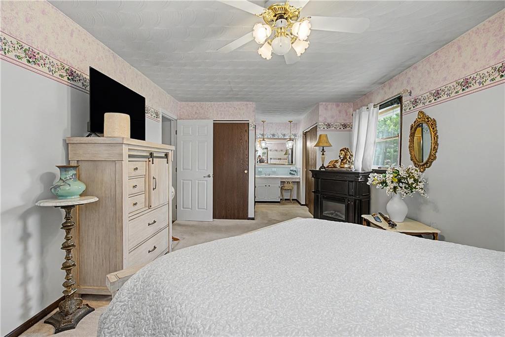 550 Unger Property Photo 28