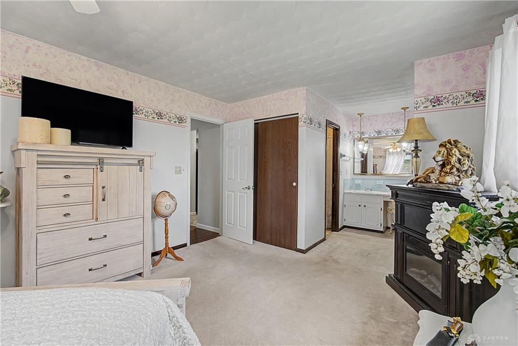550 Unger Property Photo 29
