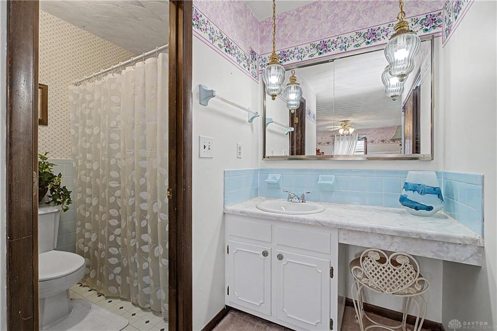 550 Unger Property Photo 30